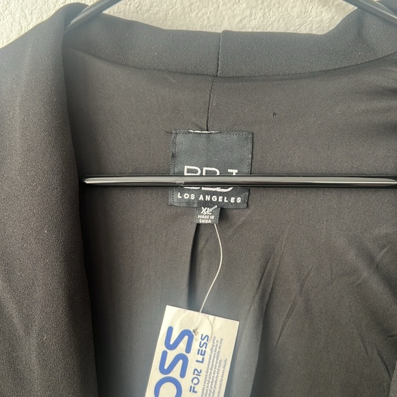 NWT Black Blazer - Juniors XL - Picture 5 of 8